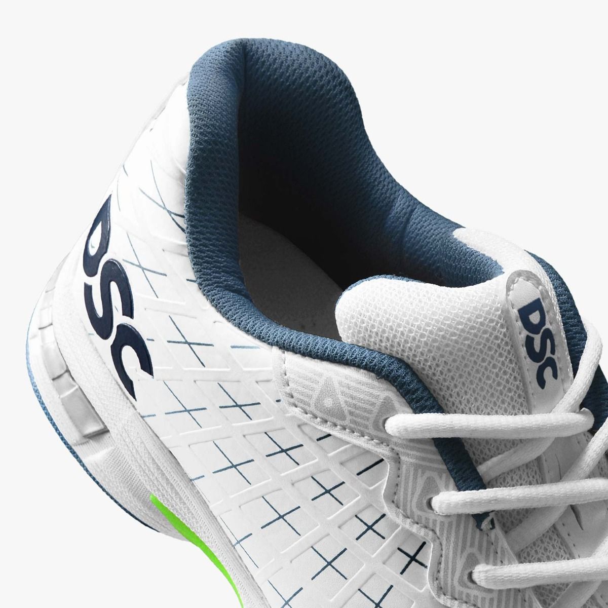 DSC Biffer 22 Cricket Shoes - Cric Studio