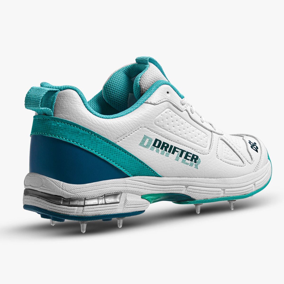 DSC Drifter Cricket Shoes - Cric Studio