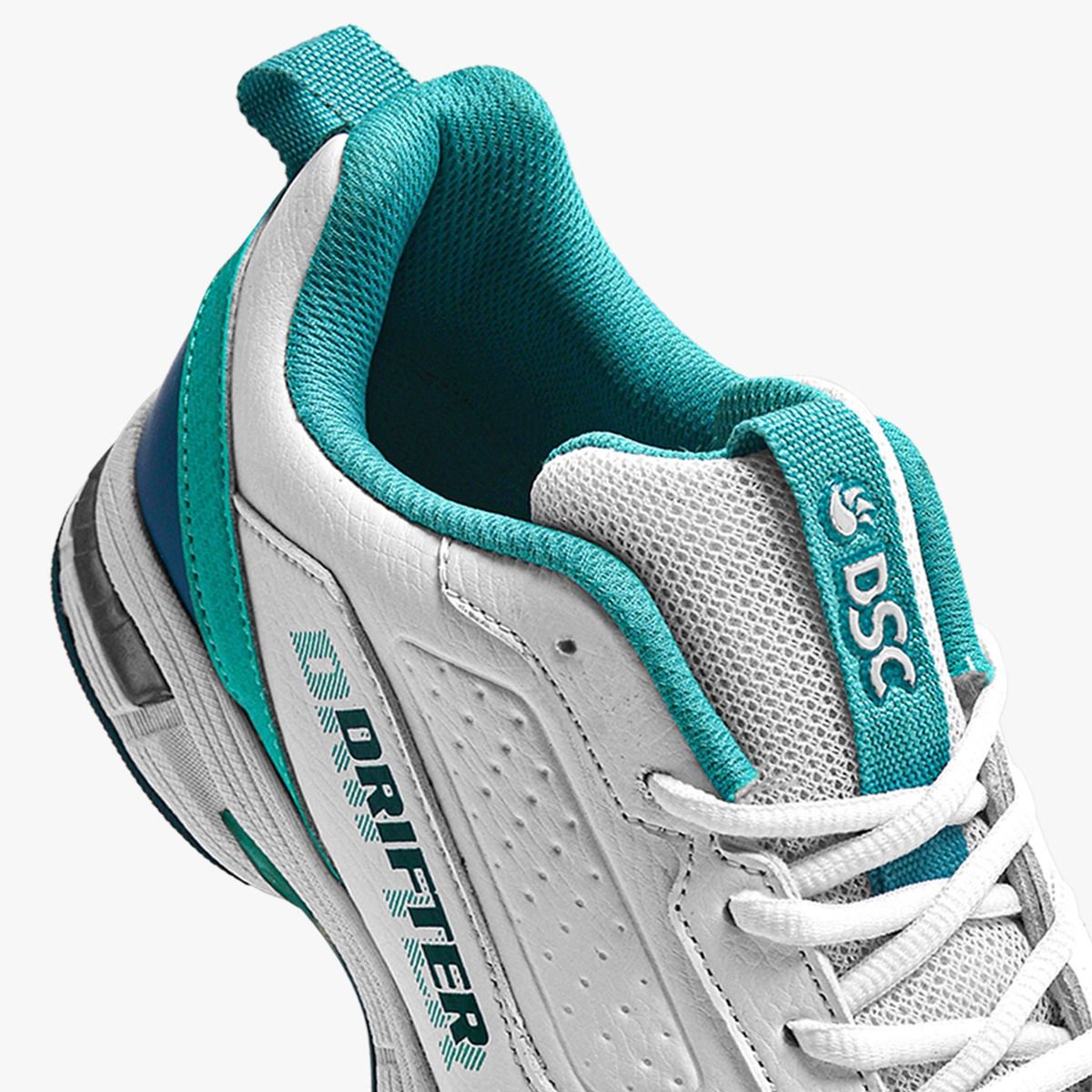 DSC Drifter Cricket Shoes - Cric Studio
