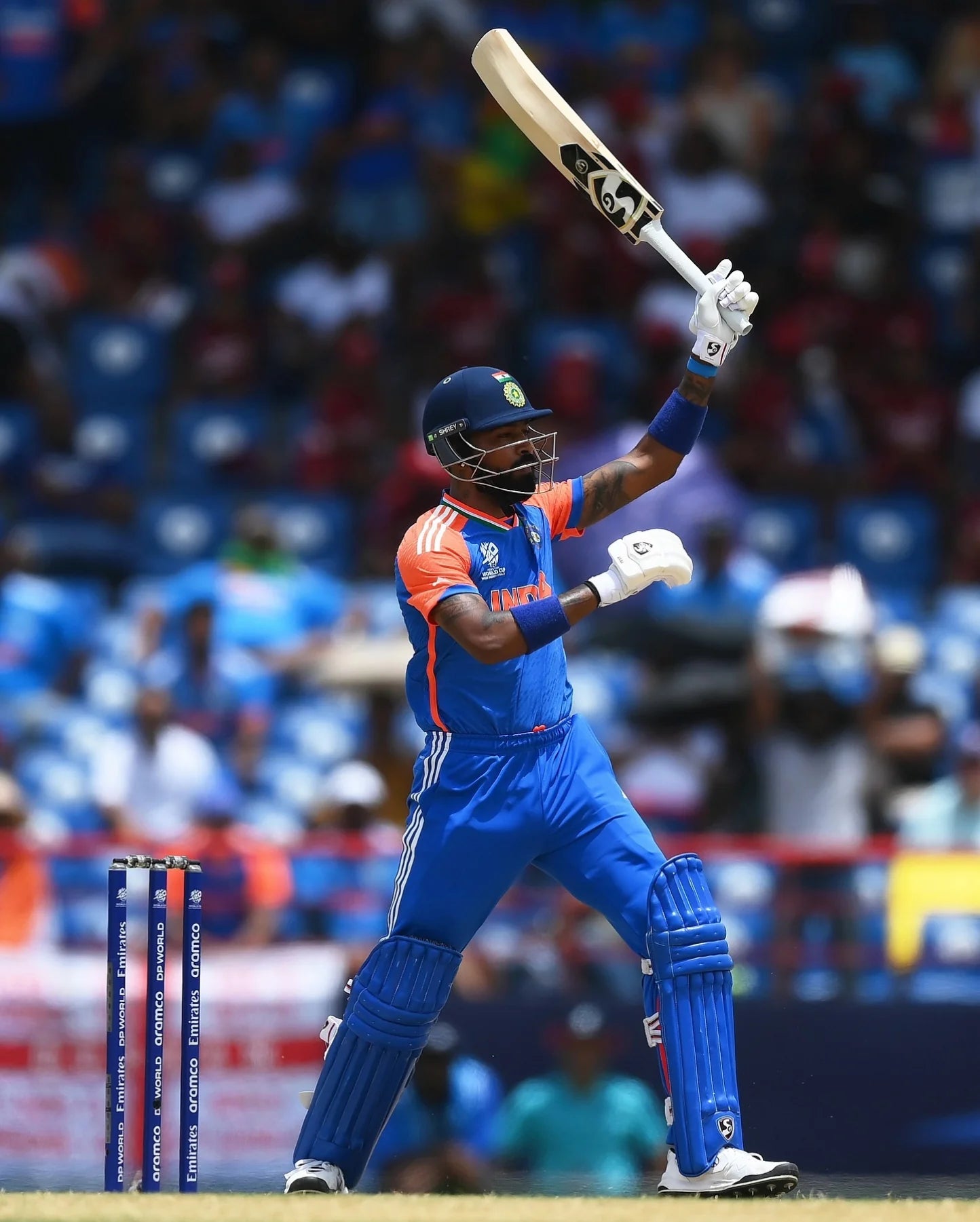 SG HP 33 English Willow Cricket Bat with SG|Str8bat Sensor (Hardik Pandya Series)