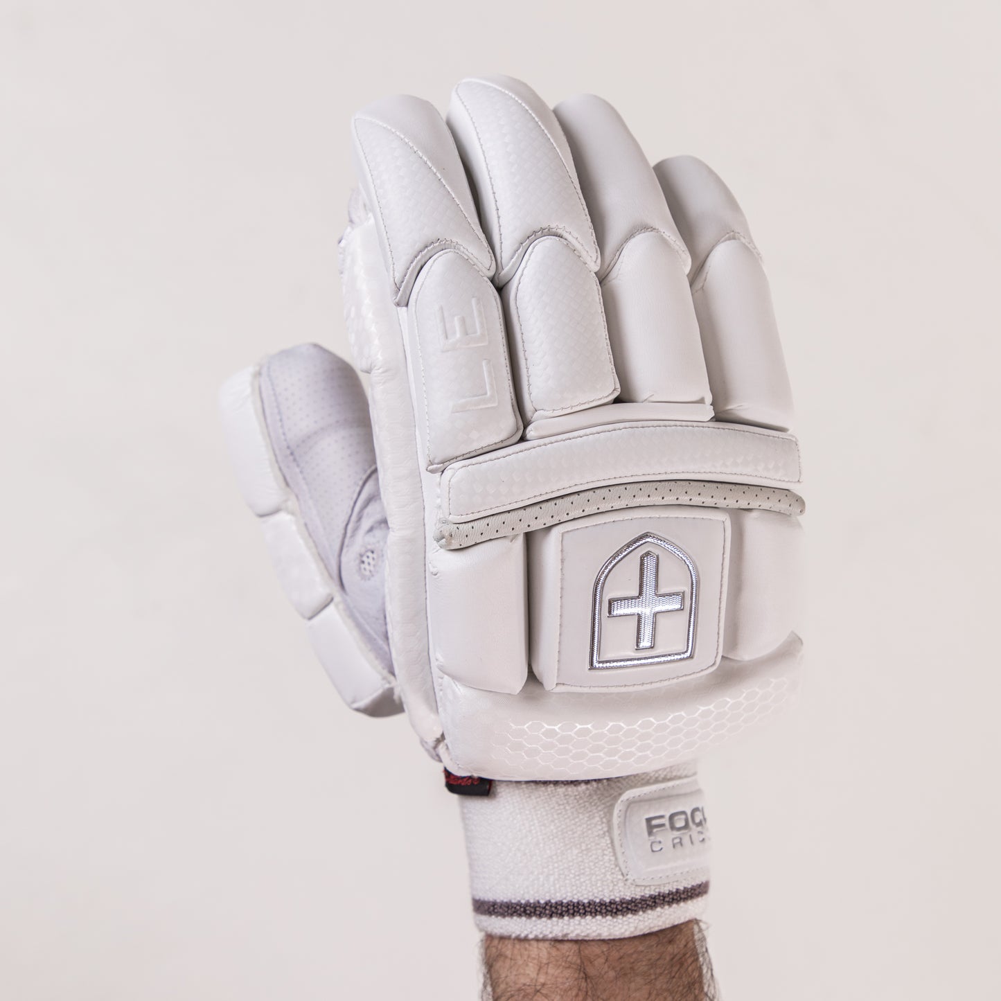 Focus Limited Edition Gloves White - Cric Studio