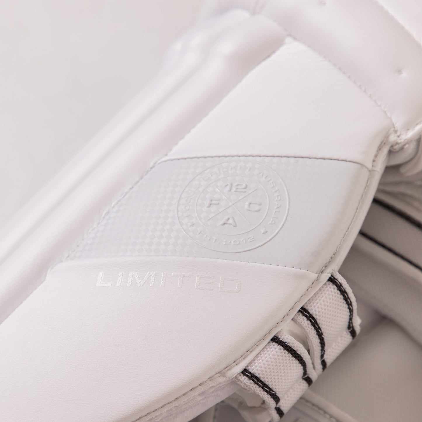 Focus Limited Pads Adult - Cric Studio