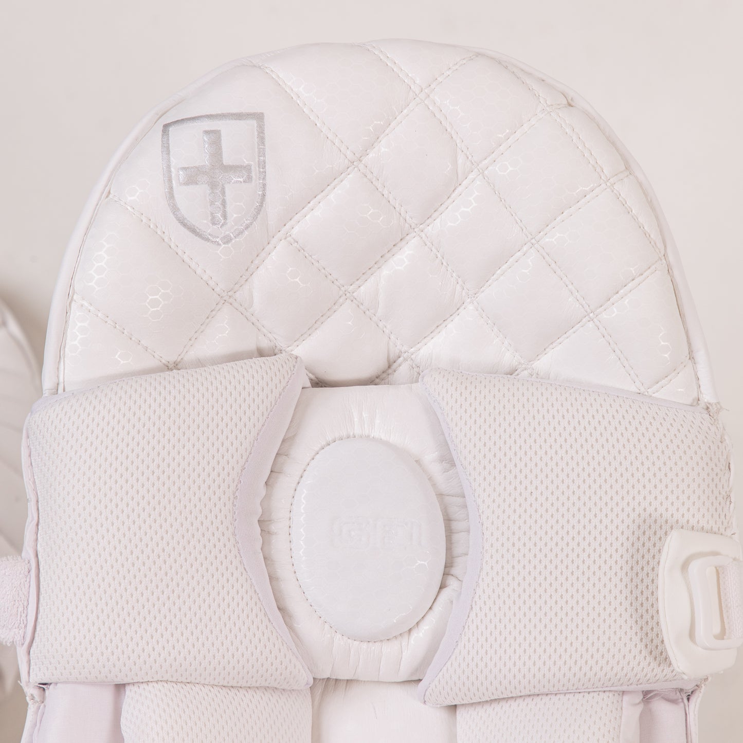 Focus Player Pads White - Cric Studio