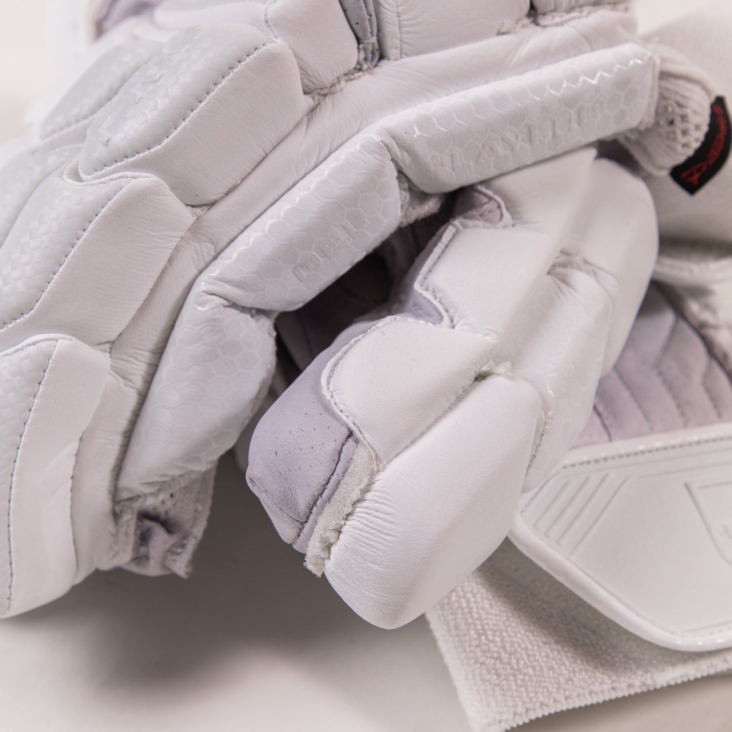Focus Players Gloves - Cric Studio