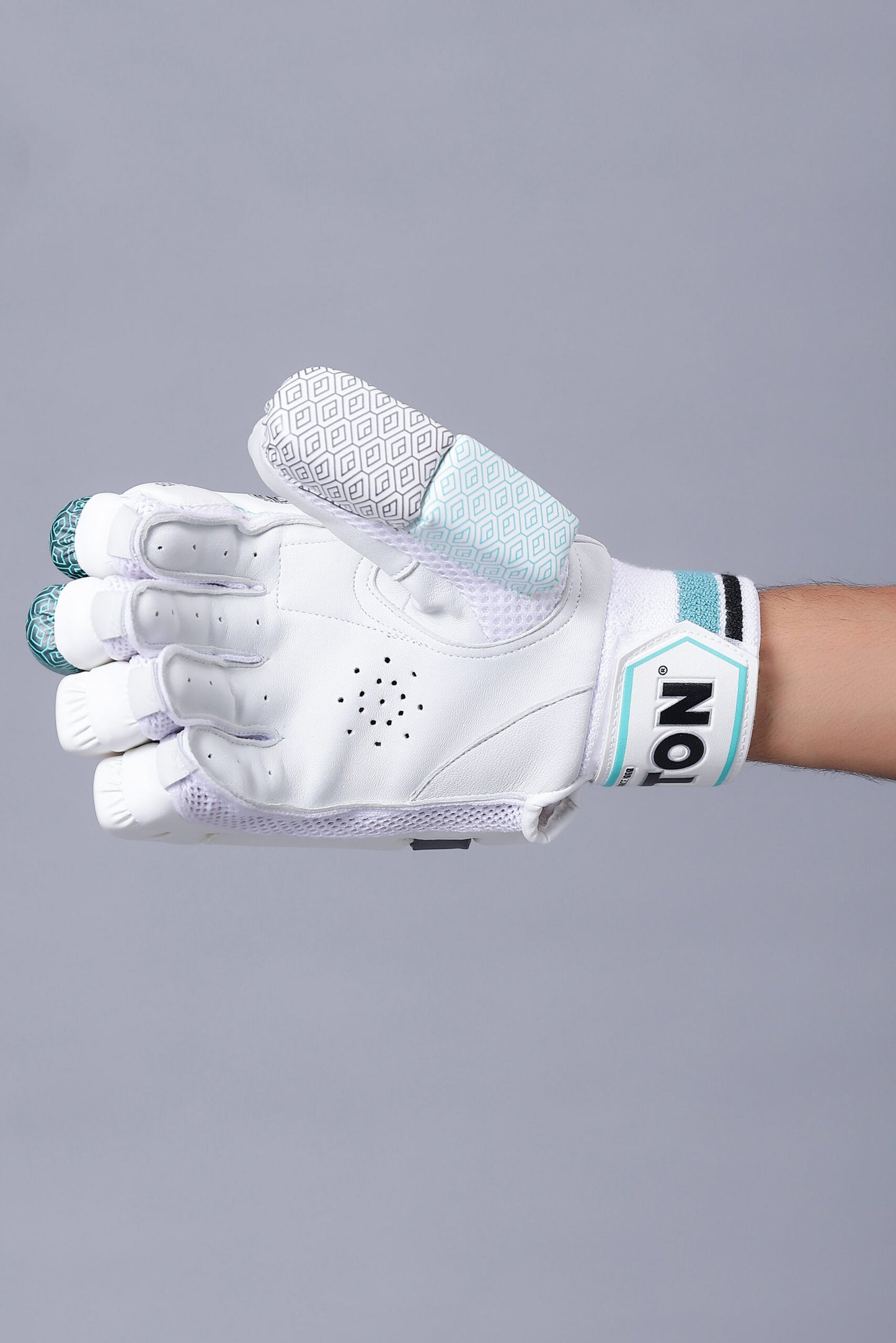 SS Ton Gutsy Cricket Batting Gloves - Cric Studio
