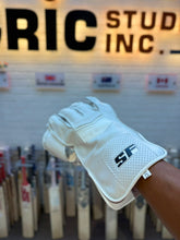 SF Wicket Keeping Gloves Limited Edition