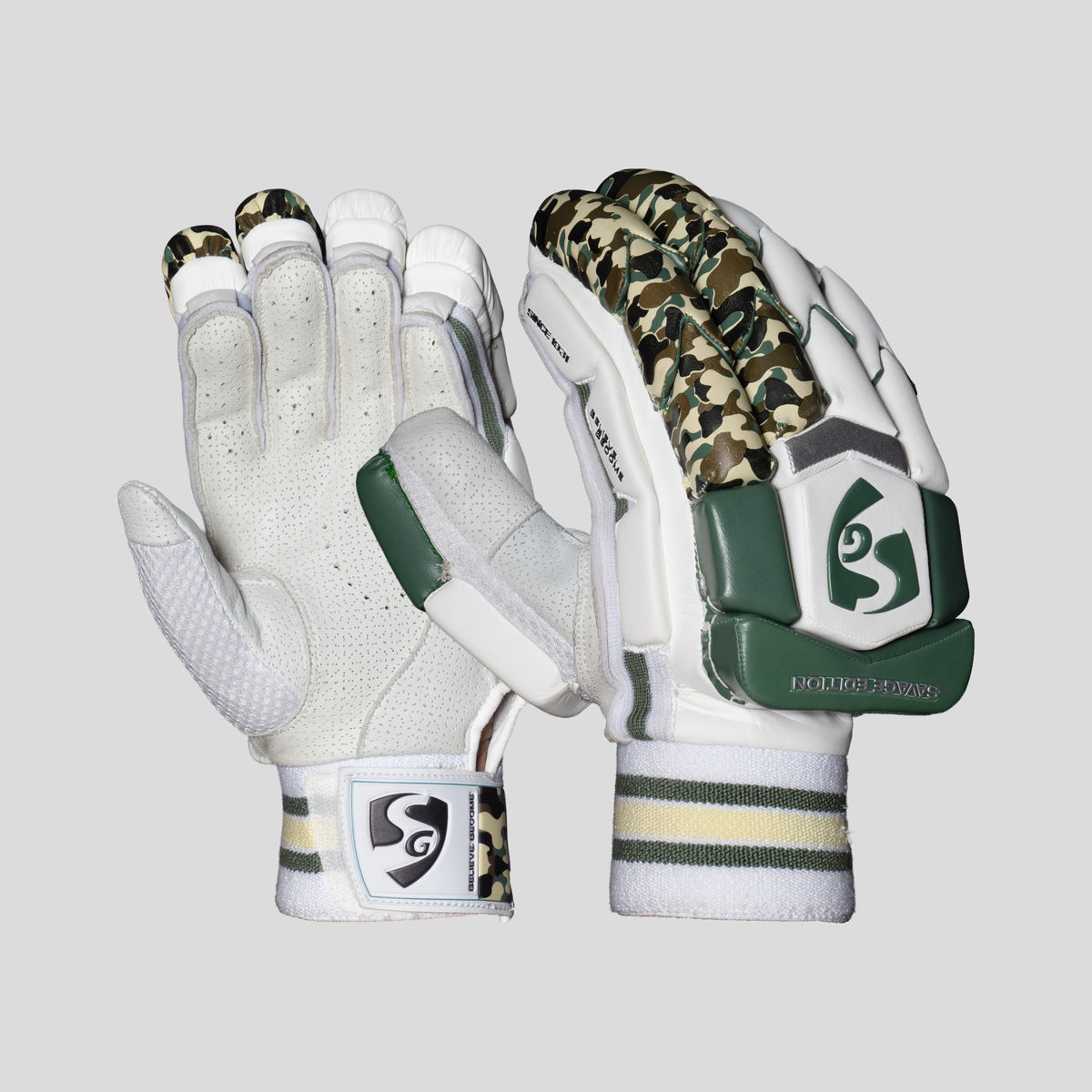 SG Batting Gloves Savage Edition