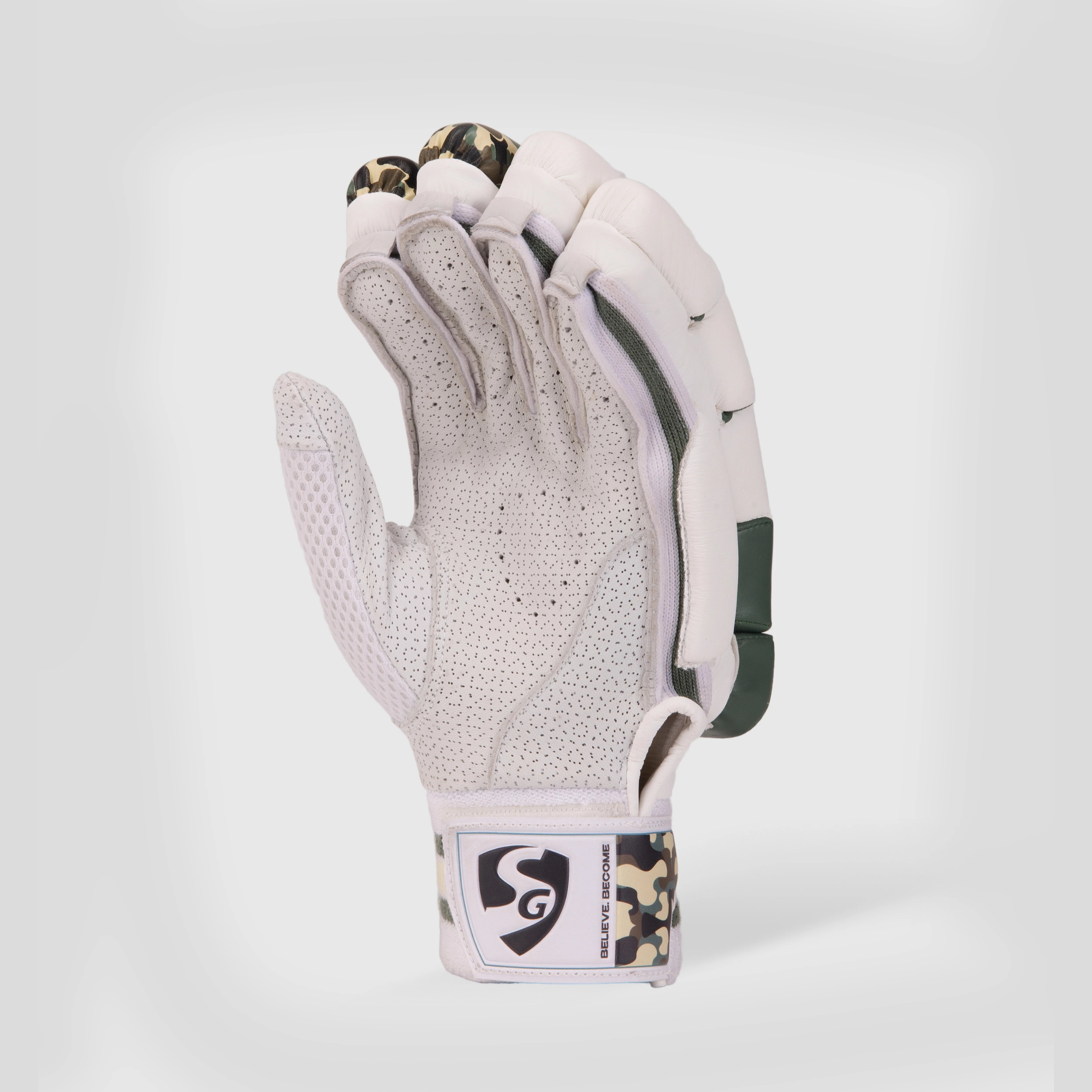 SG Batting Gloves Savage Edition