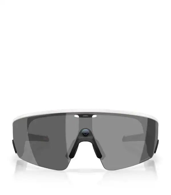 Oakley Sports Sunglasses 9463-46 Sutro Lite Matte White Clear Photochromic