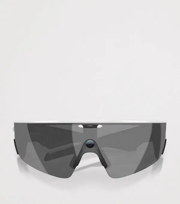 Oakley Sports Sunglasses 9463-46 Sutro Lite Matte White Clear Photochromic