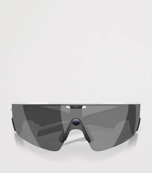 Oakley Sports Sunglasses 9463-46 Sutro Lite Matte White Clear Photochromic