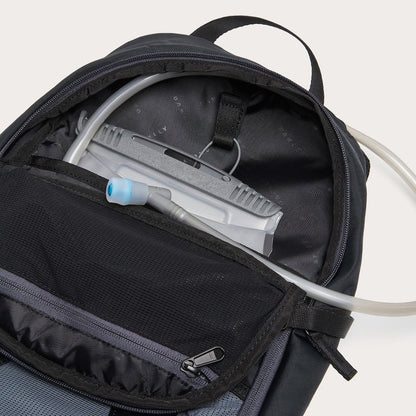 SEEKER TRAVERSE RC HYDRA BAG - Cric Studio