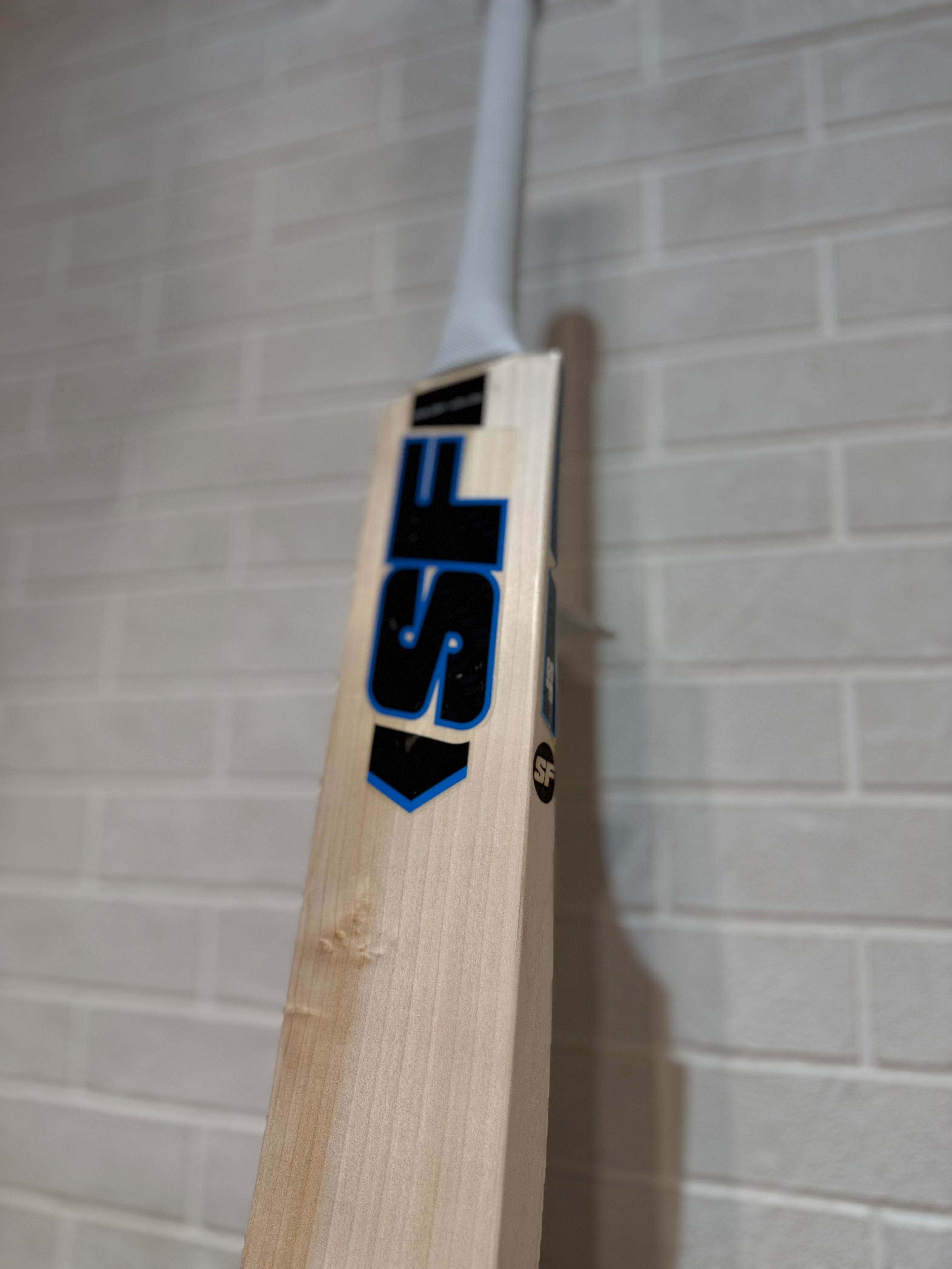 SF Cricket Bat Contract Player