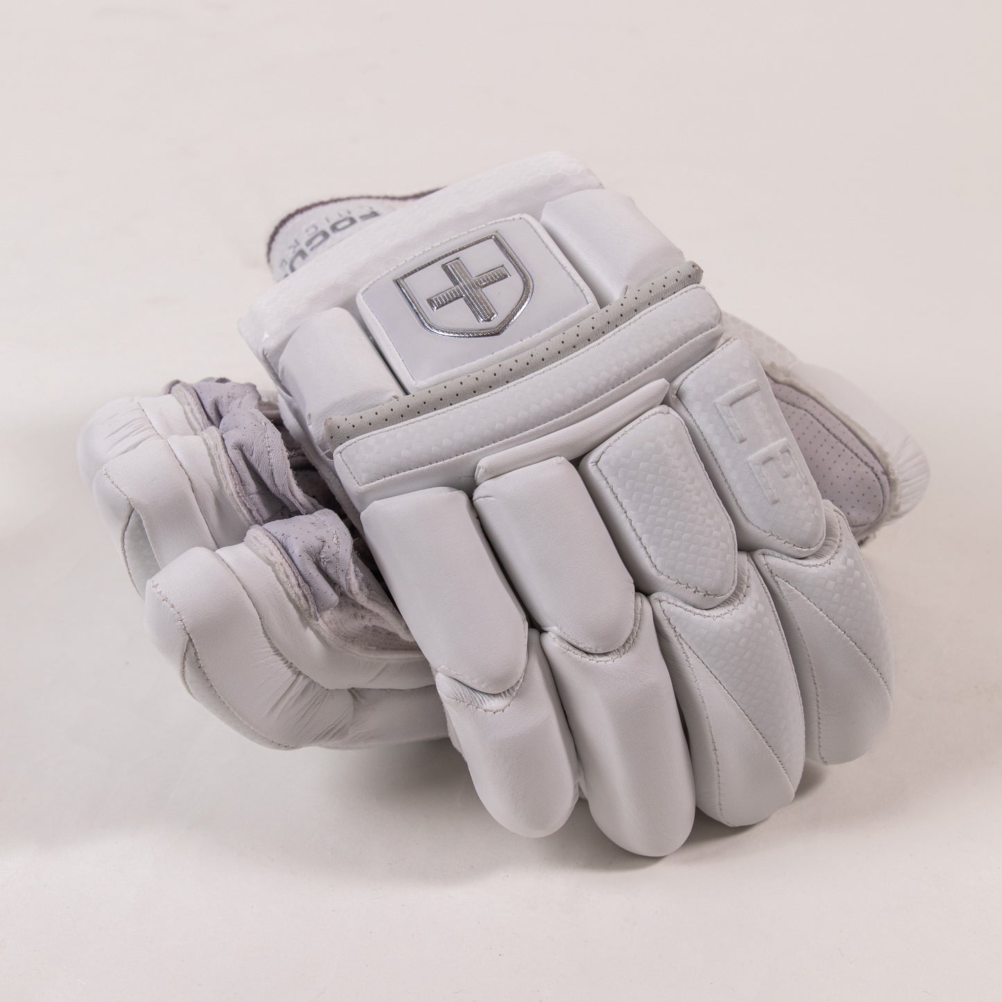 Focus Limited Edition Gloves White