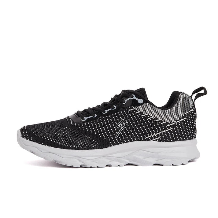 SG Cricket Shoes Mavrick