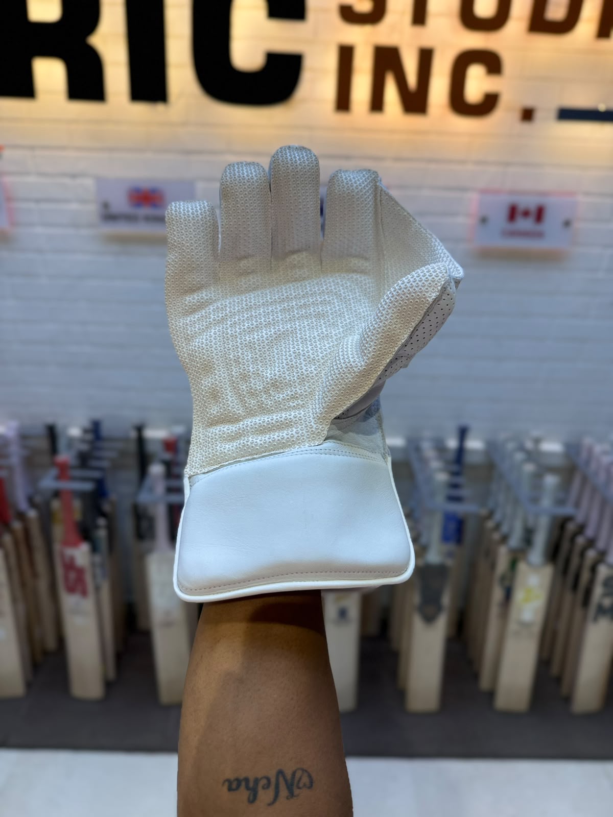 SF Wicket Keeping Gloves Limited Edition