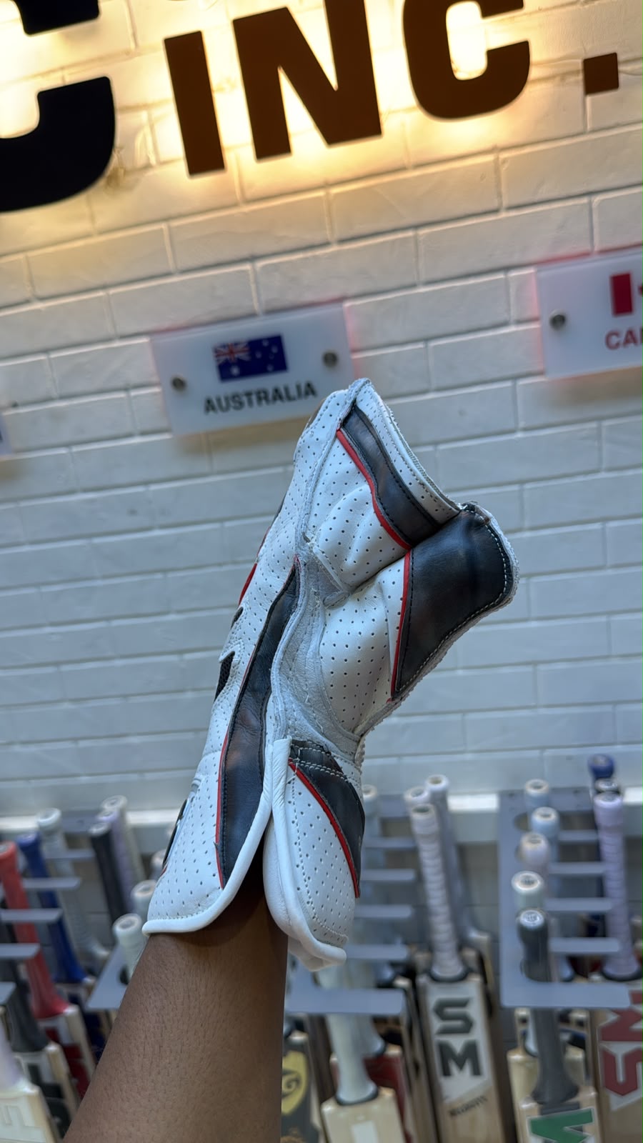 Sunridges Wicket Keeping Gloves Player Choice