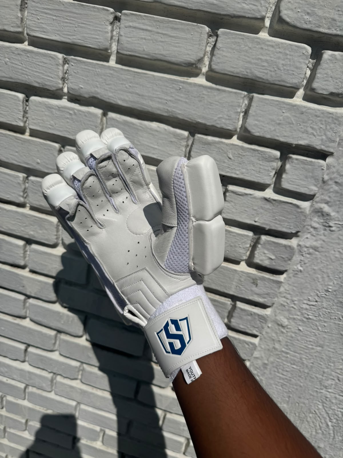 SWAR Batting Gloves VK Shape