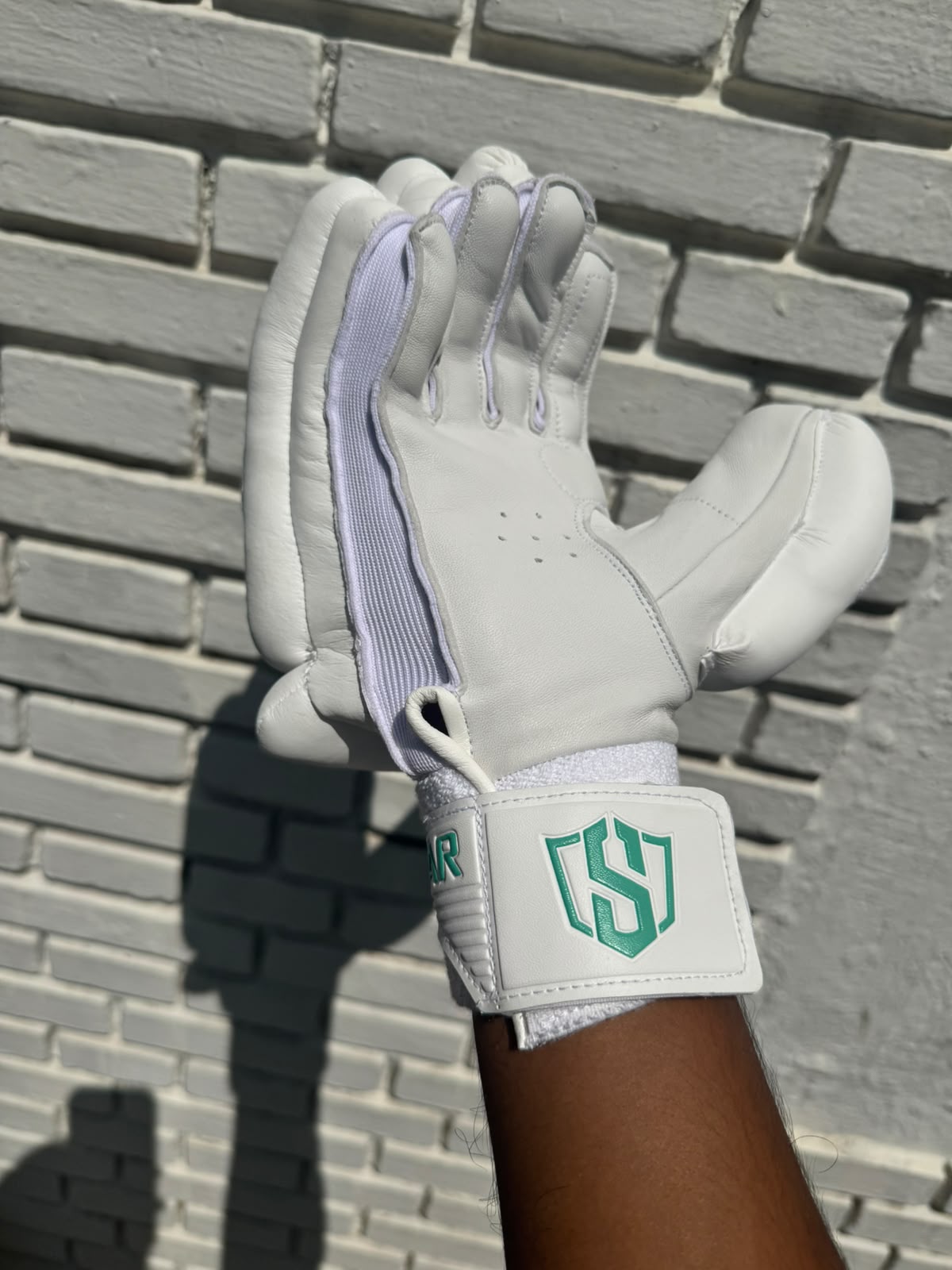 SWAR Batting Gloves VK Shape