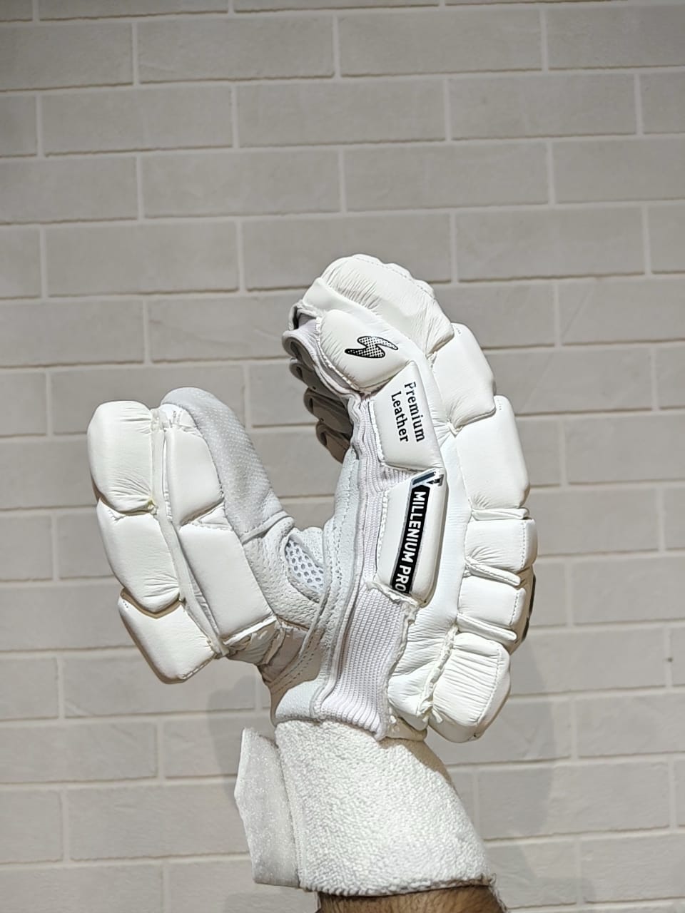 SS Batting Gloves Millenium Pro