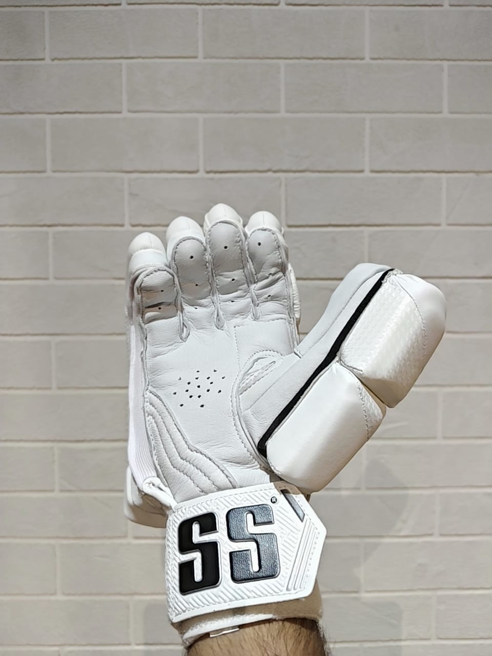 SS Batting Gloves Super Test