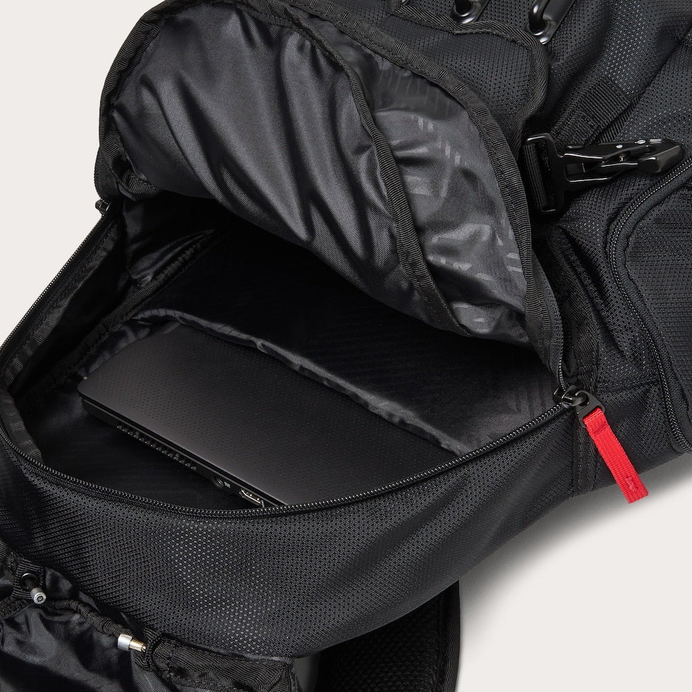 Oakley Bagpack BATHROOM SINK RC