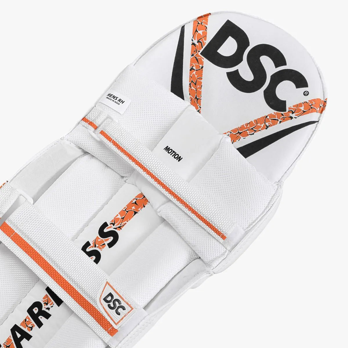 DSC Batting Legguard Motion