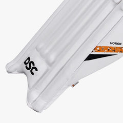 DSC Batting Legguard Motion